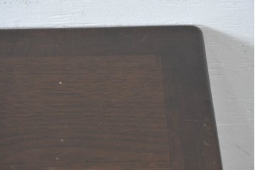 和製ヴィンテージ　ミッドセンチュリー　アルミ脚のシャープなデザインが目を惹くテーブル　(R-087566)