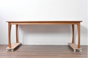 中古　国産職人手作り　チェリー材　やわらかな木肌が魅力の大型ダイニングテーブル　製作費約40万円　(R-087567)