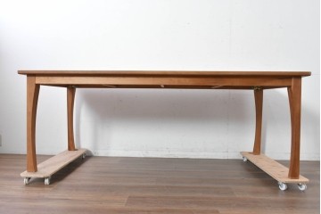 中古　国産職人手作り　チェリー材　やわらかな木肌が魅力の大型ダイニングテーブル　製作費約40万円　(R-087567)
