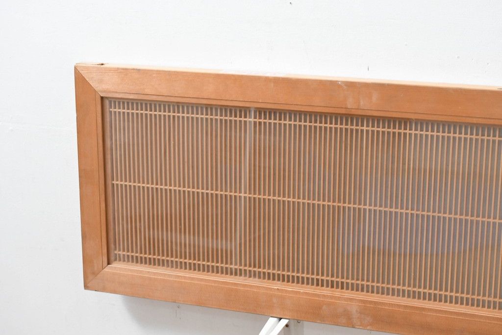 ヴィンテージ建具　昭和中期　両面ガラス　繊細な筬組が美しい筬欄間2枚セット　(R-087570)