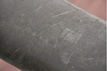 北欧ヴィンテージ　ノルウェー　Lied Mobler(リードモブラー)　本革　チーク材　時を重ねて深みを増した革の表情が味わい深い3人掛けソファ　(R-087571)