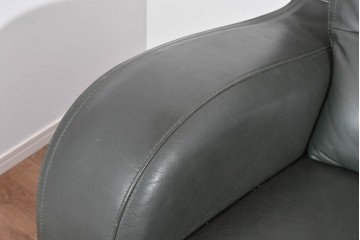 新古　未使用展示品　美品　カリモク家具(karimoku)　domani(ドマーニ)　Excel-Life(エクセルライフ)　本革　三人掛けソファ　定価約100万円　(R-087572)