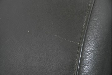 新古　未使用展示品　美品　カリモク家具(karimoku)　domani(ドマーニ)　Excel-Life(エクセルライフ)　本革　三人掛けソファ　定価約100万円　(R-087572)