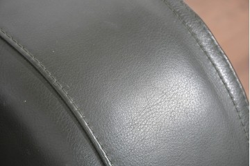 新古　未使用展示品　美品　カリモク家具(karimoku)　domani(ドマーニ)　Excel-Life(エクセルライフ)　本革　三人掛けソファ　定価約100万円　(R-087572)