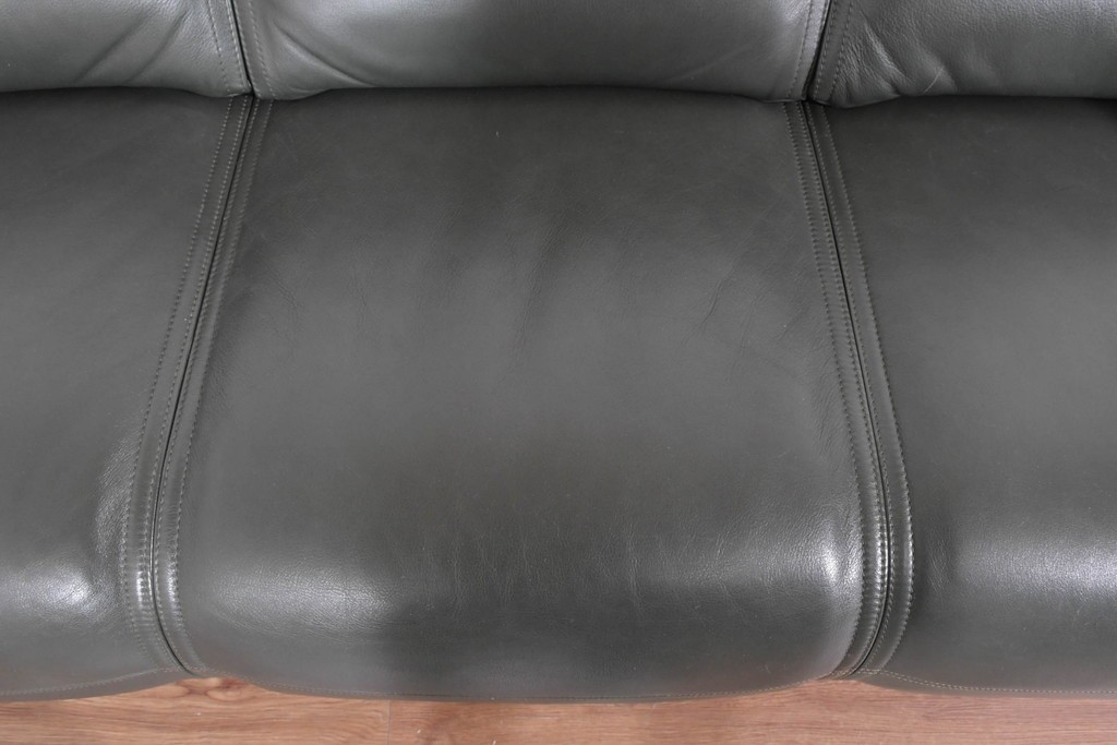 新古　未使用展示品　美品　カリモク家具(karimoku)　domani(ドマーニ)　Excel-Life(エクセルライフ)　本革　三人掛けソファ　定価約100万円　(R-087572)