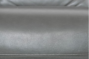 新古　未使用展示品　美品　カリモク家具(karimoku)　domani(ドマーニ)　Excel-Life(エクセルライフ)　本革　三人掛けソファ　定価約100万円　(R-087572)