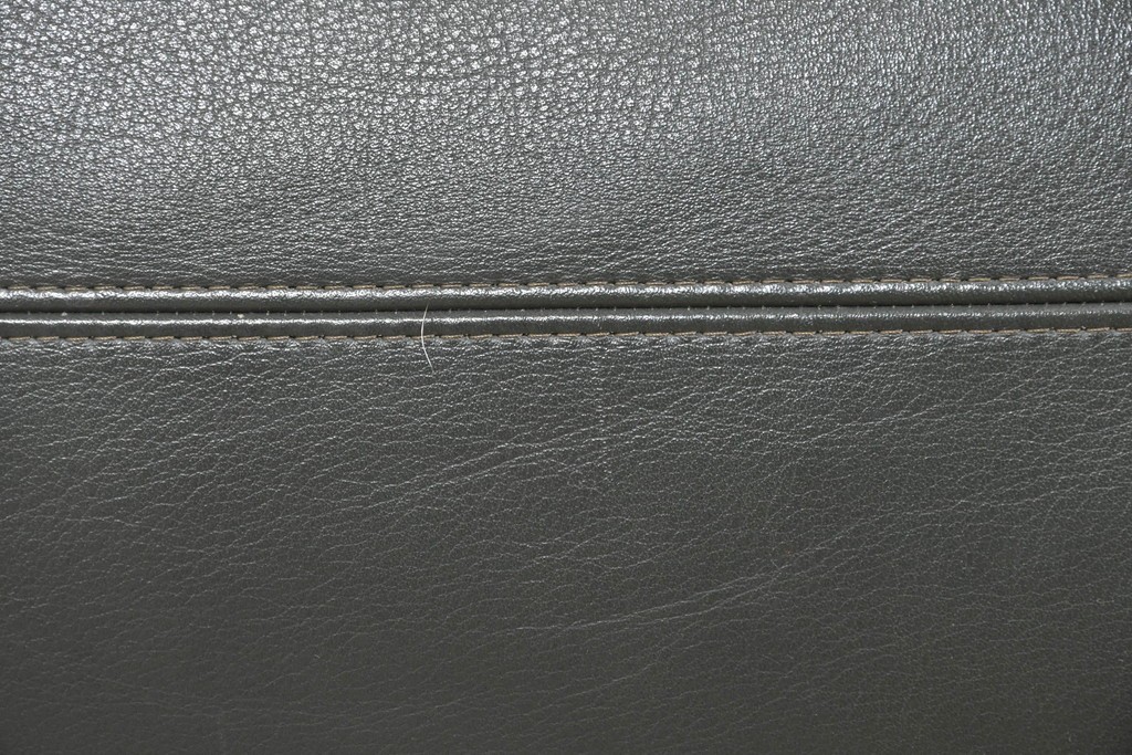 新古　未使用展示品　美品　カリモク家具(karimoku)　domani(ドマーニ)　Excel-Life(エクセルライフ)　本革　三人掛けソファ　定価約100万円　(R-087572)