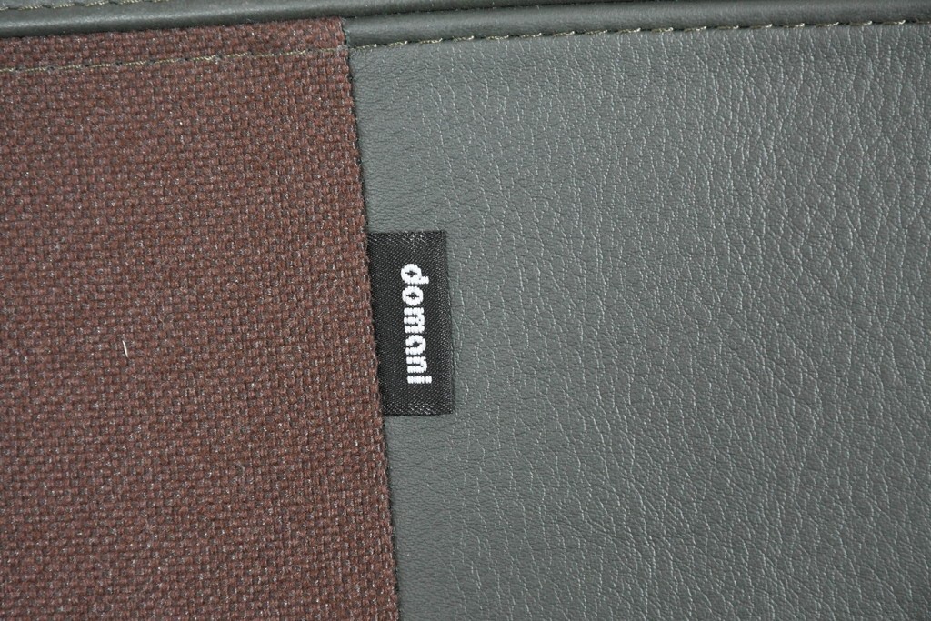 新古　未使用展示品　美品　カリモク家具(karimoku)　domani(ドマーニ)　Excel-Life(エクセルライフ)　本革　三人掛けソファ　定価約100万円　(R-087572)