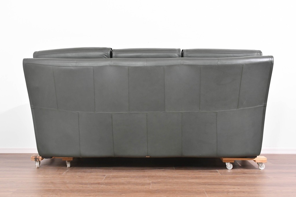 新古　未使用展示品　美品　カリモク家具(karimoku)　domani(ドマーニ)　Excel-Life(エクセルライフ)　本革　三人掛けソファ　定価約100万円　(R-087572)