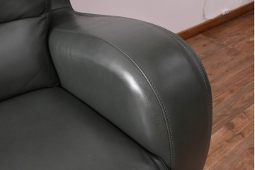 新古　未使用展示品　美品　カリモク家具(karimoku)　domani(ドマーニ)　Excel-Life(エクセルライフ)　本革　三人掛けソファ　定価約100万円　(R-087572)