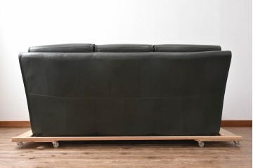 新古　未使用展示品　美品　カリモク家具(karimoku)　domani(ドマーニ)　Excel-Life(エクセルライフ)　本革　三人掛けソファ　定価約100万円　(R-087572)