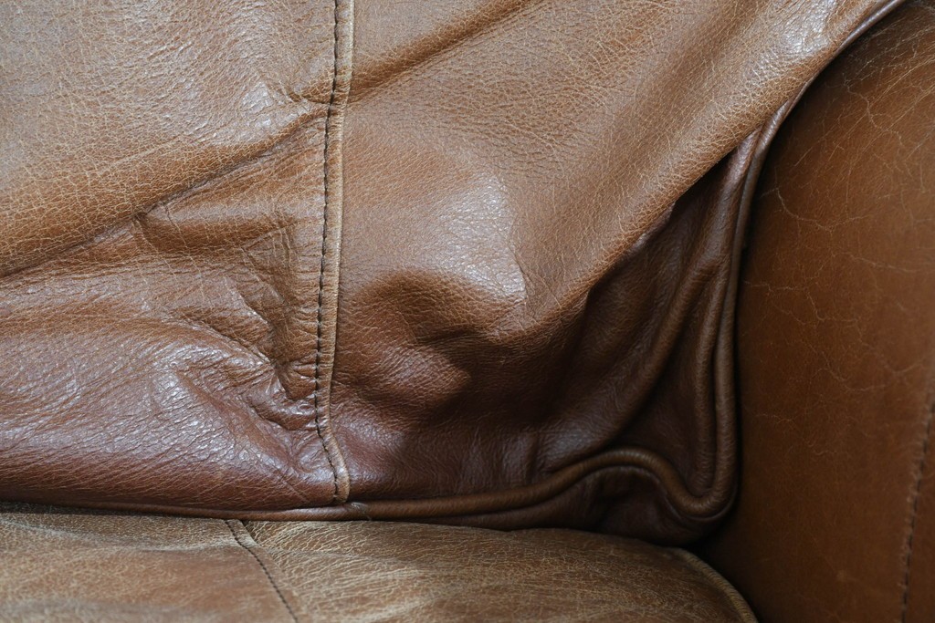 アメリカヴィンテージ　LEXINGTON(レキシントン)　本革　使いこまれた革ならではの表情が味わい深い3人掛けソファ　(R-087573)