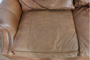 アメリカヴィンテージ　LEXINGTON(レキシントン)　本革　使いこまれた革ならではの表情が味わい深い3人掛けソファ　(R-087573)