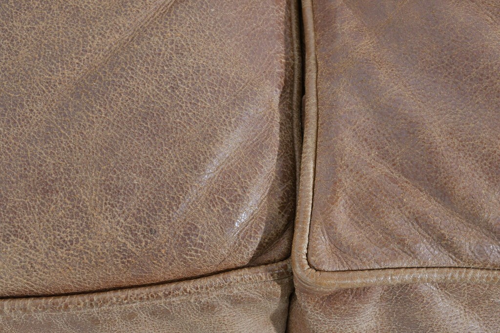 アメリカヴィンテージ　LEXINGTON(レキシントン)　本革　使いこまれた革ならではの表情が味わい深い3人掛けソファ　(R-087573)