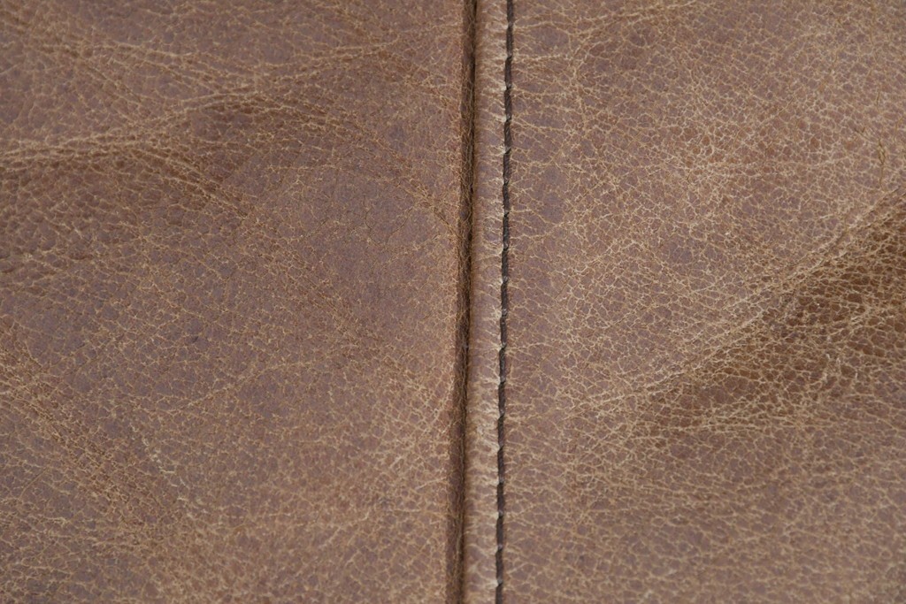 アメリカヴィンテージ　LEXINGTON(レキシントン)　本革　使いこまれた革ならではの表情が味わい深い3人掛けソファ　(R-087573)