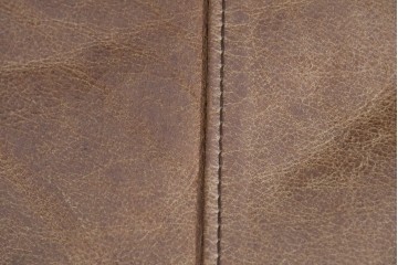 アメリカヴィンテージ　LEXINGTON(レキシントン)　本革　使いこまれた革ならではの表情が味わい深い3人掛けソファ　(R-087573)