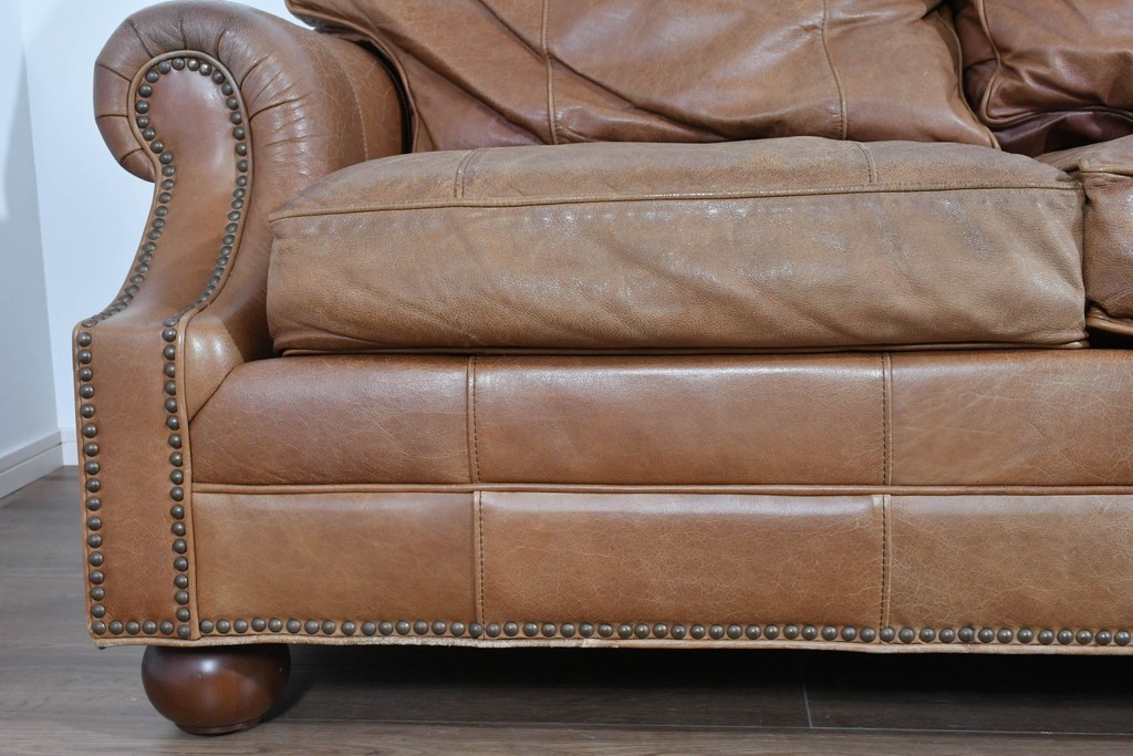 アメリカヴィンテージ　LEXINGTON(レキシントン)　本革　使いこまれた革ならではの表情が味わい深い3人掛けソファ　(R-087573)