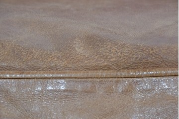 アメリカヴィンテージ　LEXINGTON(レキシントン)　本革　使いこまれた革ならではの表情が味わい深い3人掛けソファ　(R-087573)