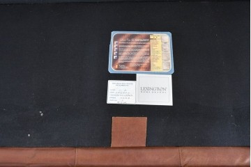 アメリカヴィンテージ　LEXINGTON(レキシントン)　本革　使いこまれた革ならではの表情が味わい深い3人掛けソファ　(R-087573)