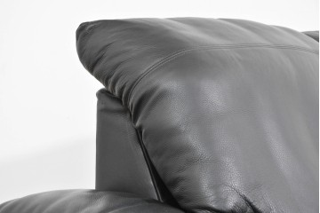 中古　ドイツ　ROLF BENZ(ロルフベンツ)　本革　丸みのある柔らかなフォルムの二人掛けソファ　定価約130万円　(R-087574)