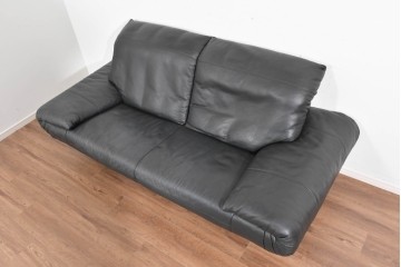 中古　ドイツ　ROLF BENZ(ロルフベンツ)　本革　丸みのある柔らかなフォルムの二人掛けソファ　定価約130万円　(R-087574)