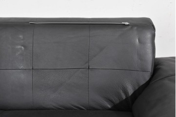 中古　ドイツ　ROLF BENZ(ロルフベンツ)　本革　丸みのある柔らかなフォルムの二人掛けソファ　定価約130万円　(R-087574)