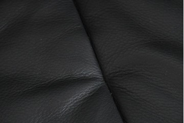 中古　ドイツ　ROLF BENZ(ロルフベンツ)　本革　丸みのある柔らかなフォルムの二人掛けソファ　定価約130万円　(R-087575)