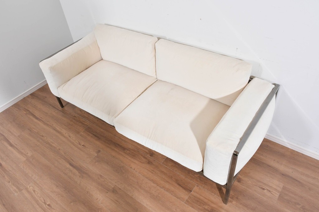 中古　イタリア　erba(エルバ)社　SOGNO(ソーニョ)　スタイリッシュな二人掛けソファ　定価約88万円　(R-087576)