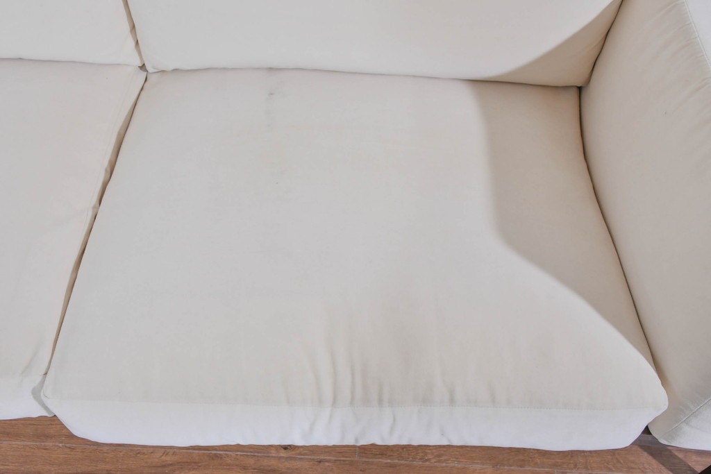 中古　イタリア　erba(エルバ)社　SOGNO(ソーニョ)　スタイリッシュな二人掛けソファ　定価約88万円　(R-087576)