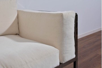 中古　イタリア　erba(エルバ)社　SOGNO(ソーニョ)　スタイリッシュな二人掛けソファ　定価約88万円　(R-087576)