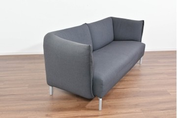 中古　希少モデル　ROLF BENZ(ロルフベンツ)　包み込まれるようなフォルムの2人掛けソファ　定価約70万円　(R-087577)