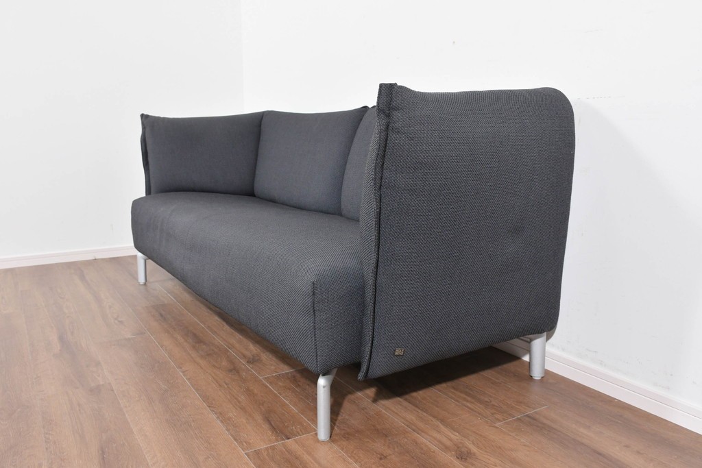 中古　希少モデル　ROLF BENZ(ロルフベンツ)　包み込まれるようなフォルムの2人掛けソファ　定価約70万円　(R-087577)