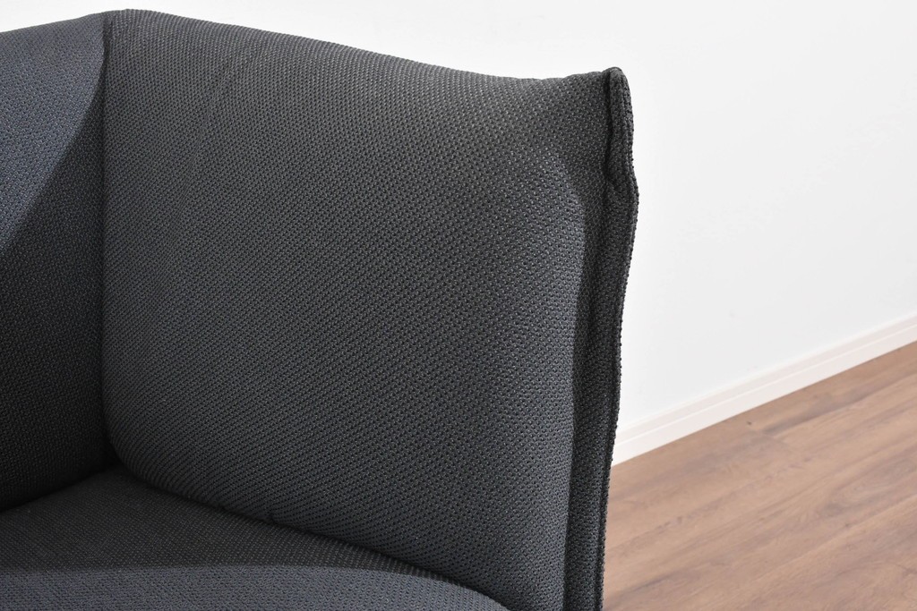 中古　希少モデル　ROLF BENZ(ロルフベンツ)　包み込まれるようなフォルムの2人掛けソファ　定価約70万円　(R-087577)