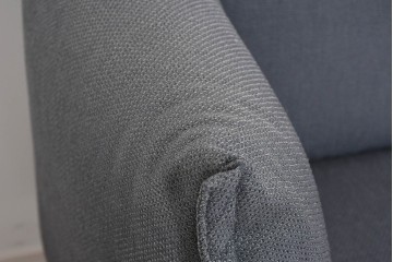 中古　希少モデル　ROLF BENZ(ロルフベンツ)　包み込まれるようなフォルムの2人掛けソファ　定価約70万円　(R-087577)