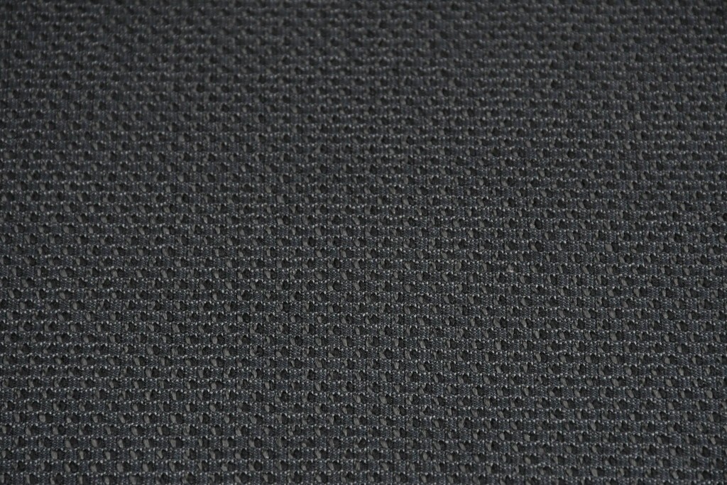 中古　希少モデル　ROLF BENZ(ロルフベンツ)　包み込まれるようなフォルムの2人掛けソファ　定価約70万円　(R-087577)