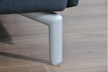 中古　希少モデル　ROLF BENZ(ロルフベンツ)　包み込まれるようなフォルムの2人掛けソファ　定価約70万円　(R-087577)