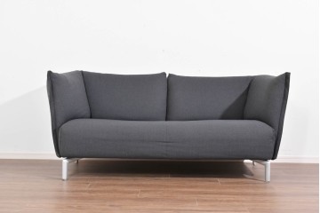 中古　希少モデル　ROLF BENZ(ロルフベンツ)　包み込まれるようなフォルムの2人掛けソファ　定価約64万円　(R-087578)