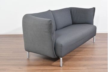 中古　希少モデル　ROLF BENZ(ロルフベンツ)　包み込まれるようなフォルムの2人掛けソファ　定価約64万円　(R-087578)