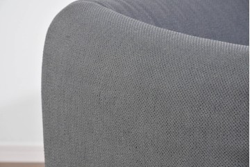 中古　希少モデル　ROLF BENZ(ロルフベンツ)　包み込まれるようなフォルムの2人掛けソファ　定価約64万円　(R-087578)