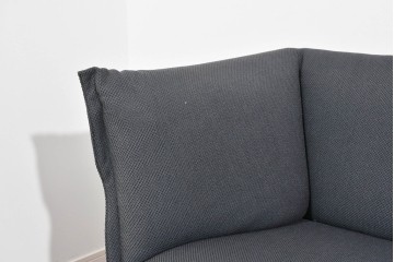 中古　希少モデル　ROLF BENZ(ロルフベンツ)　包み込まれるようなフォルムの2人掛けソファ　定価約64万円　(R-087578)