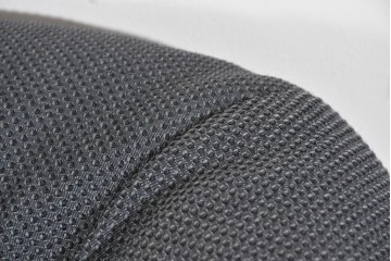 中古　希少モデル　ROLF BENZ(ロルフベンツ)　包み込まれるようなフォルムの2人掛けソファ　定価約64万円　(R-087578)