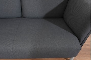 中古　希少モデル　ROLF BENZ(ロルフベンツ)　包み込まれるようなフォルムの2人掛けソファ　定価約64万円　(R-087578)