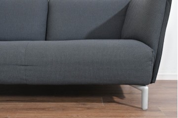 中古　希少モデル　ROLF BENZ(ロルフベンツ)　包み込まれるようなフォルムの2人掛けソファ　定価約64万円　(R-087578)