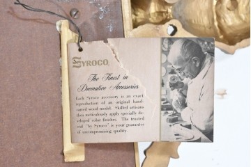 アメリカヴィンテージ　高級品!!　Syroco(シロコ)　装飾が美しいウォールミラー　(R-087579)