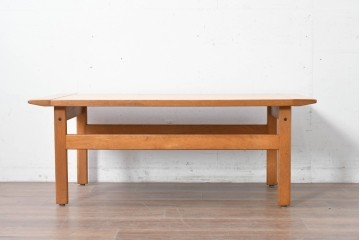 和製ヴィンテージ　KOSUGA(コスガ)　楢(ナラ)材　角丸デザインでレトロモダンな雰囲気がおしゃれなセンターテーブル　(R-087582)
