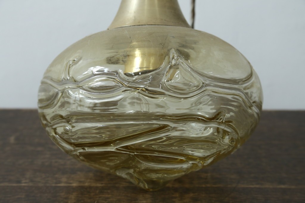 和製ヴィンテージ　アラビアンな雰囲気を醸し出すゴールド色の装飾付きペンダントライト　(R-087590)