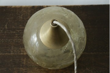 和製ヴィンテージ　アラビアンな雰囲気を醸し出すゴールド色の装飾付きペンダントライト　(R-087590)