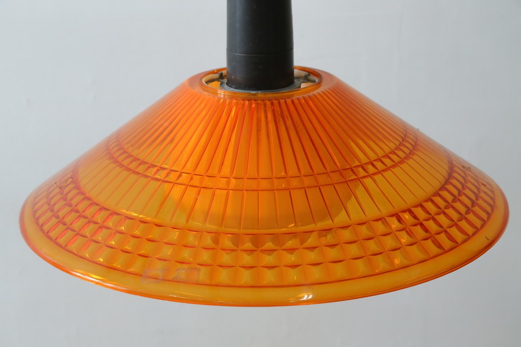 和製ヴィンテージ　National(ナショナル、松下電工)　スペースエイジなインテリアとも相性のいいポップなオレンジ色のペンダントライト　(R-087591)