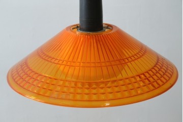 和製ヴィンテージ　National(ナショナル、松下電工)　スペースエイジなインテリアとも相性のいいポップなオレンジ色のペンダントライト　(R-087591)