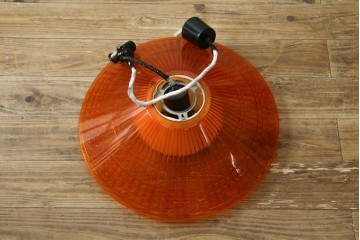 和製ヴィンテージ　National(ナショナル、松下電工)　スペースエイジなインテリアとも相性のいいポップなオレンジ色のペンダントライト　(R-087591)